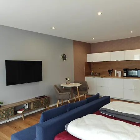 Am Henriettenhof Apartment *