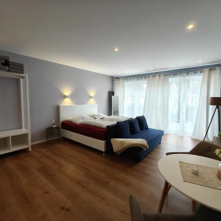 Am Henriettenhof Apartment *